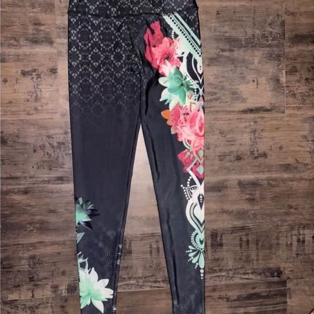 High-waisted Onzie Yoga leggings